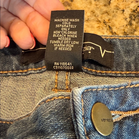 Lane Bryant Venezia Bootcut Jean Women's 14 Regular EUC - Picture 9 of 12